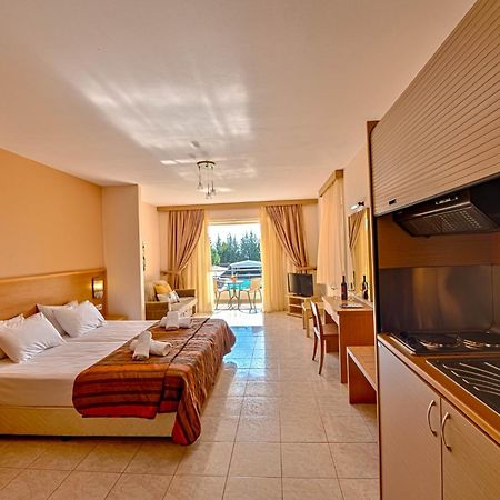 Aparthotel Anilio Plaza Zacharo Camera foto