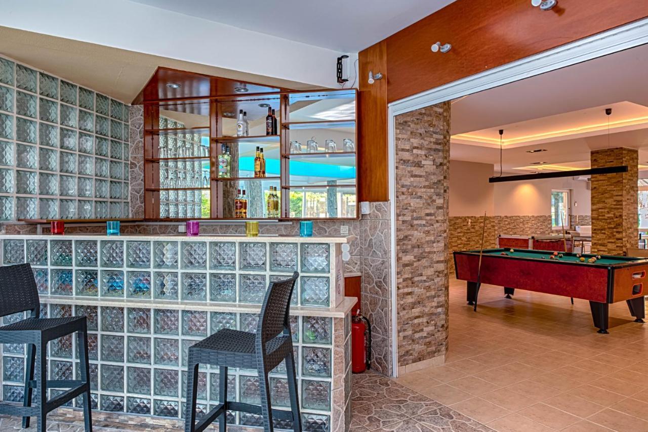 Aparthotel Anilio Plaza Zacharo Esterno foto