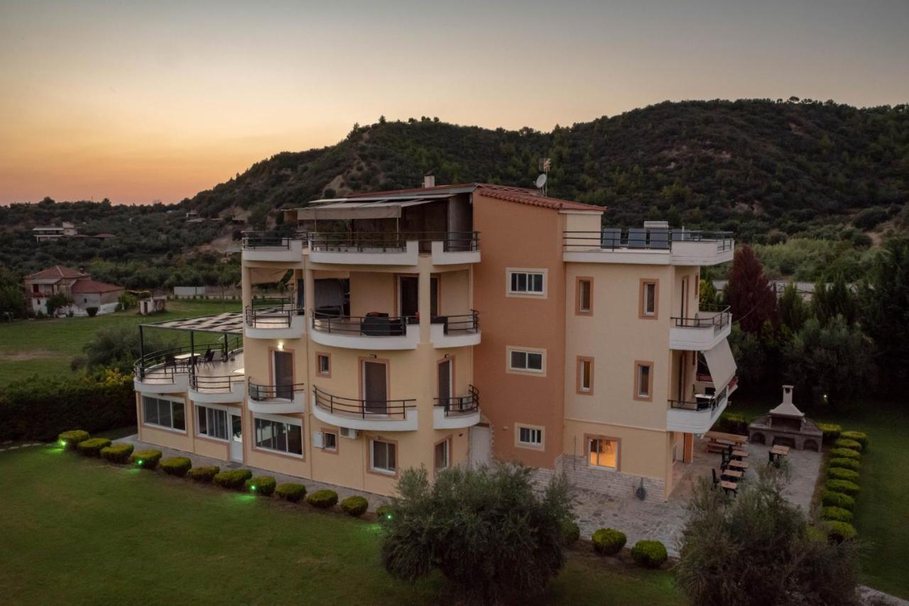 Aparthotel Anilio Plaza Zacharo Esterno foto