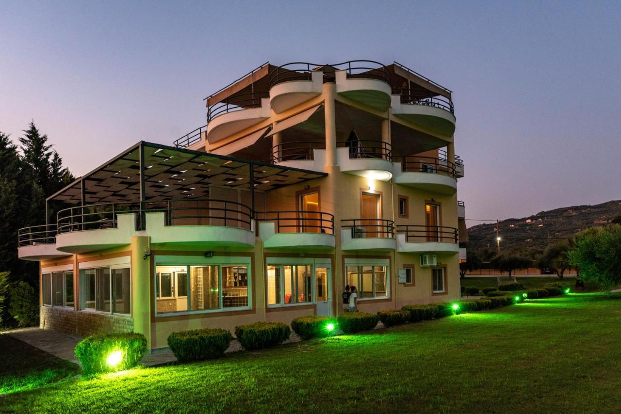 Aparthotel Anilio Plaza Zacharo Esterno foto