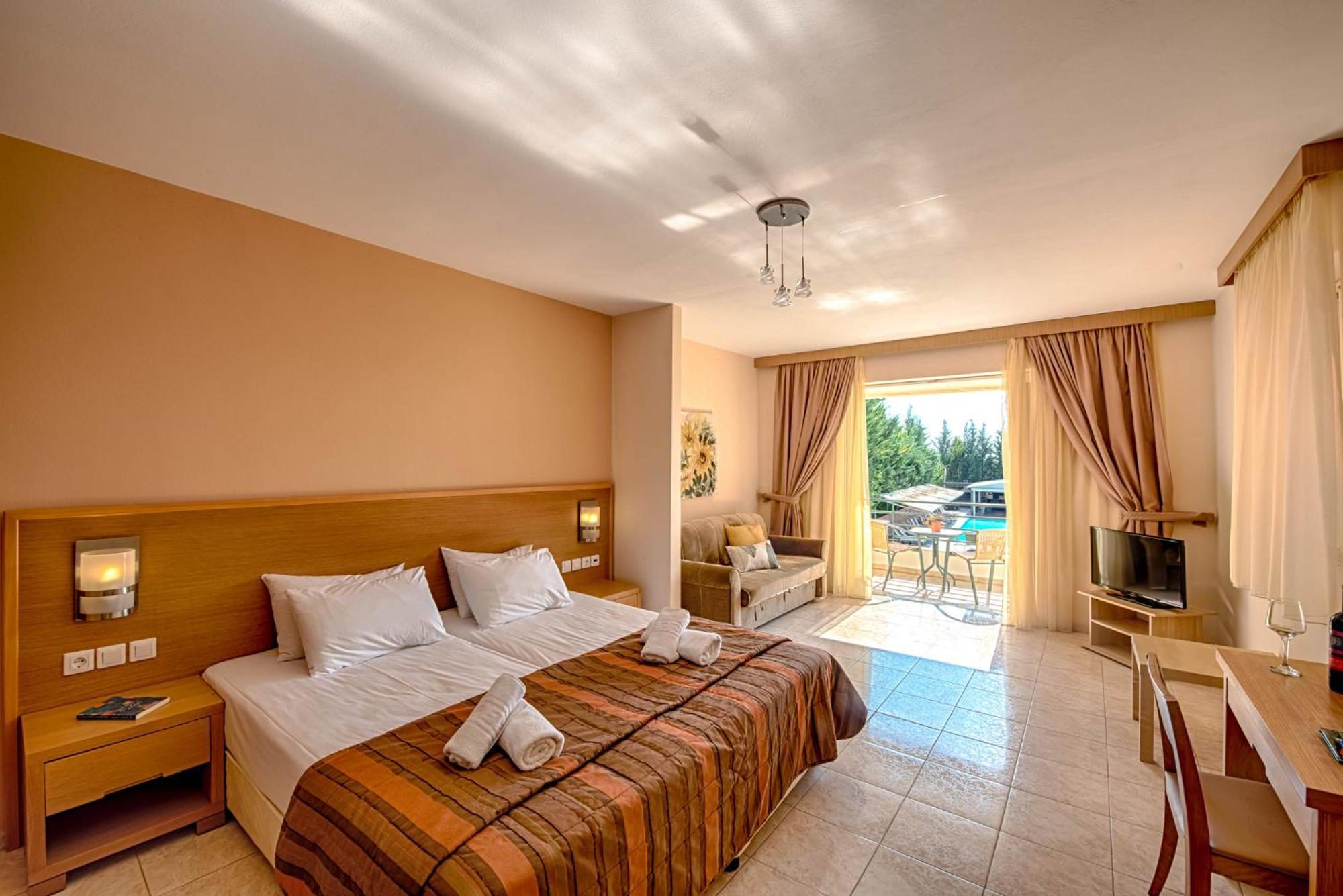 Aparthotel Anilio Plaza Zacharo Camera foto